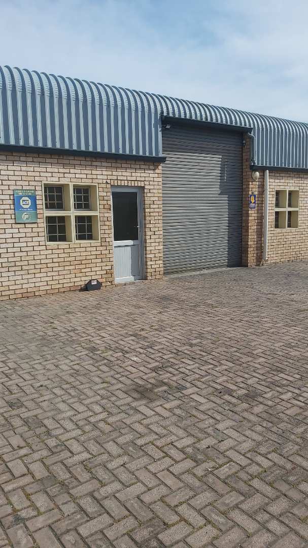 To Let commercial Property for Rent in Walmer Link Eastern Cape